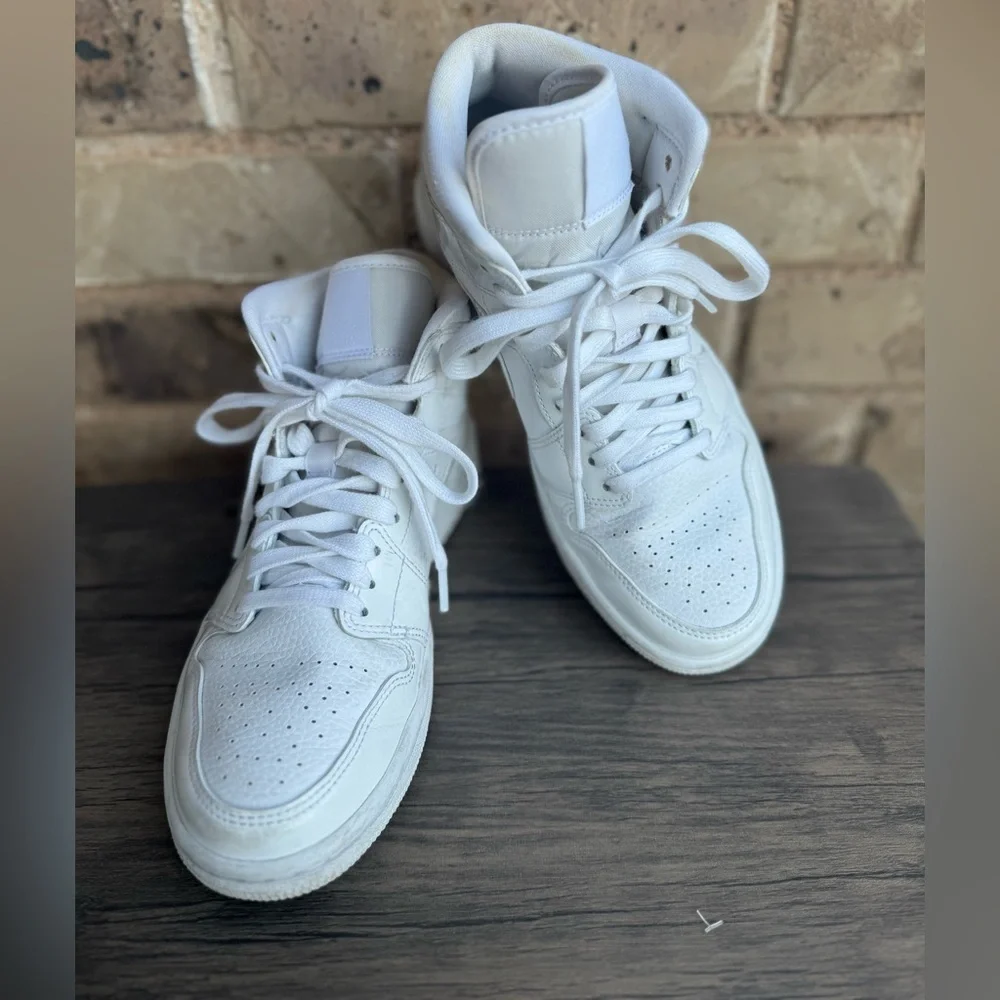 Nike Air Jordan 1-Mid White Leather High-Top Sneakers size 7.5